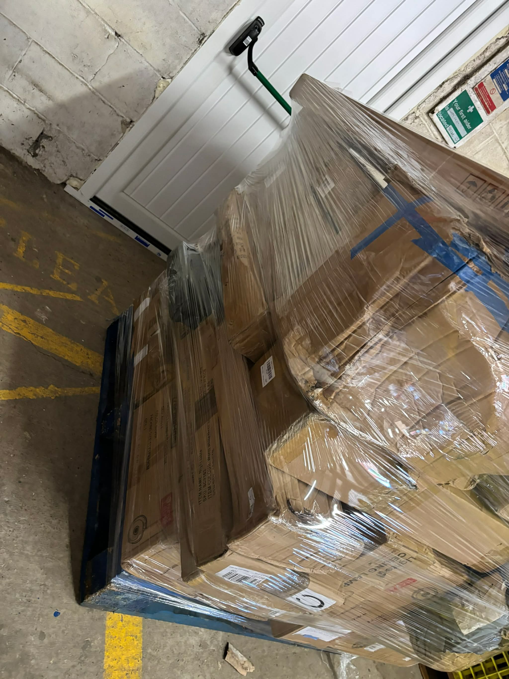 Living and home pallet