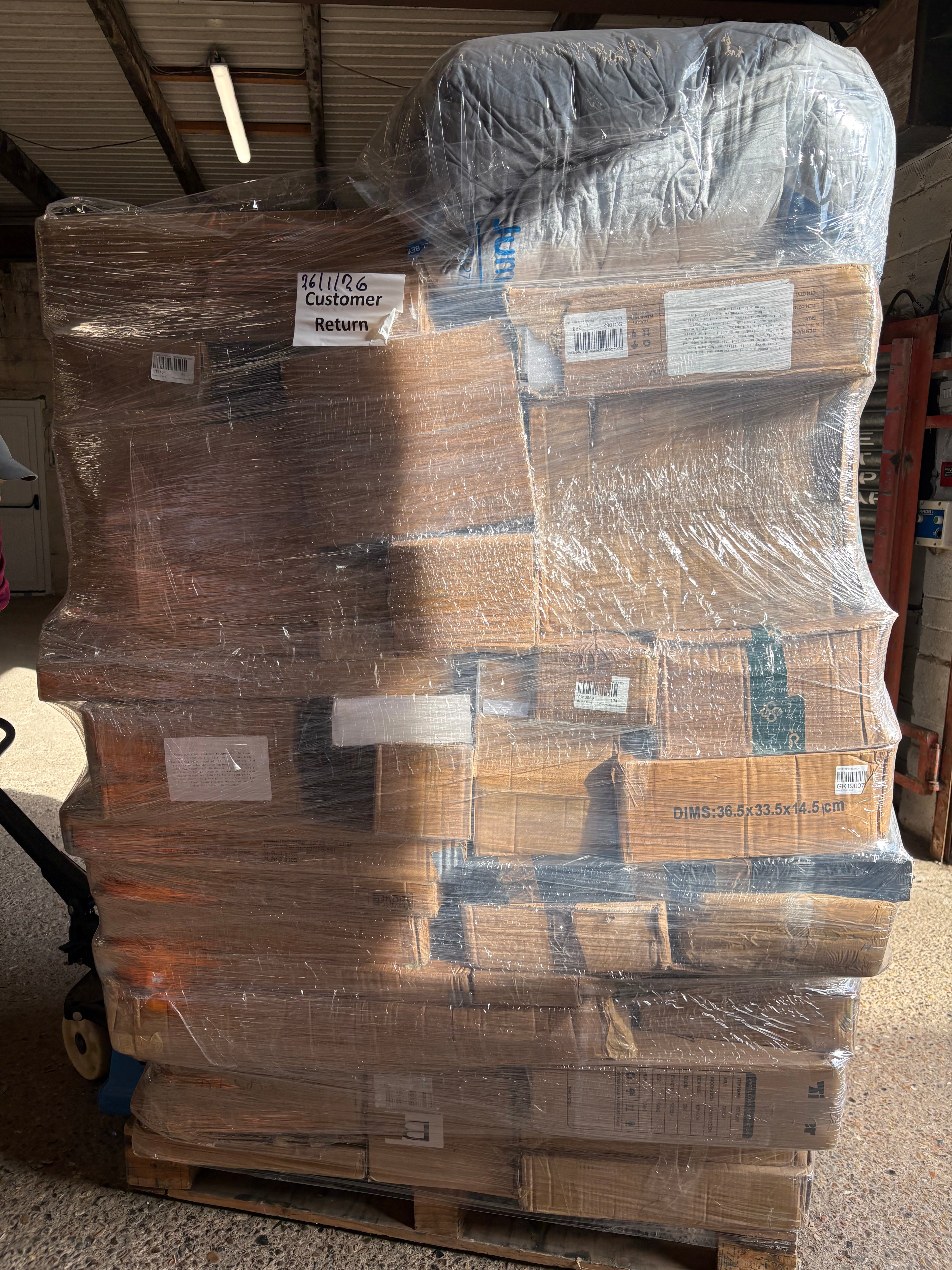 Monster 6.5ft living and home pallets