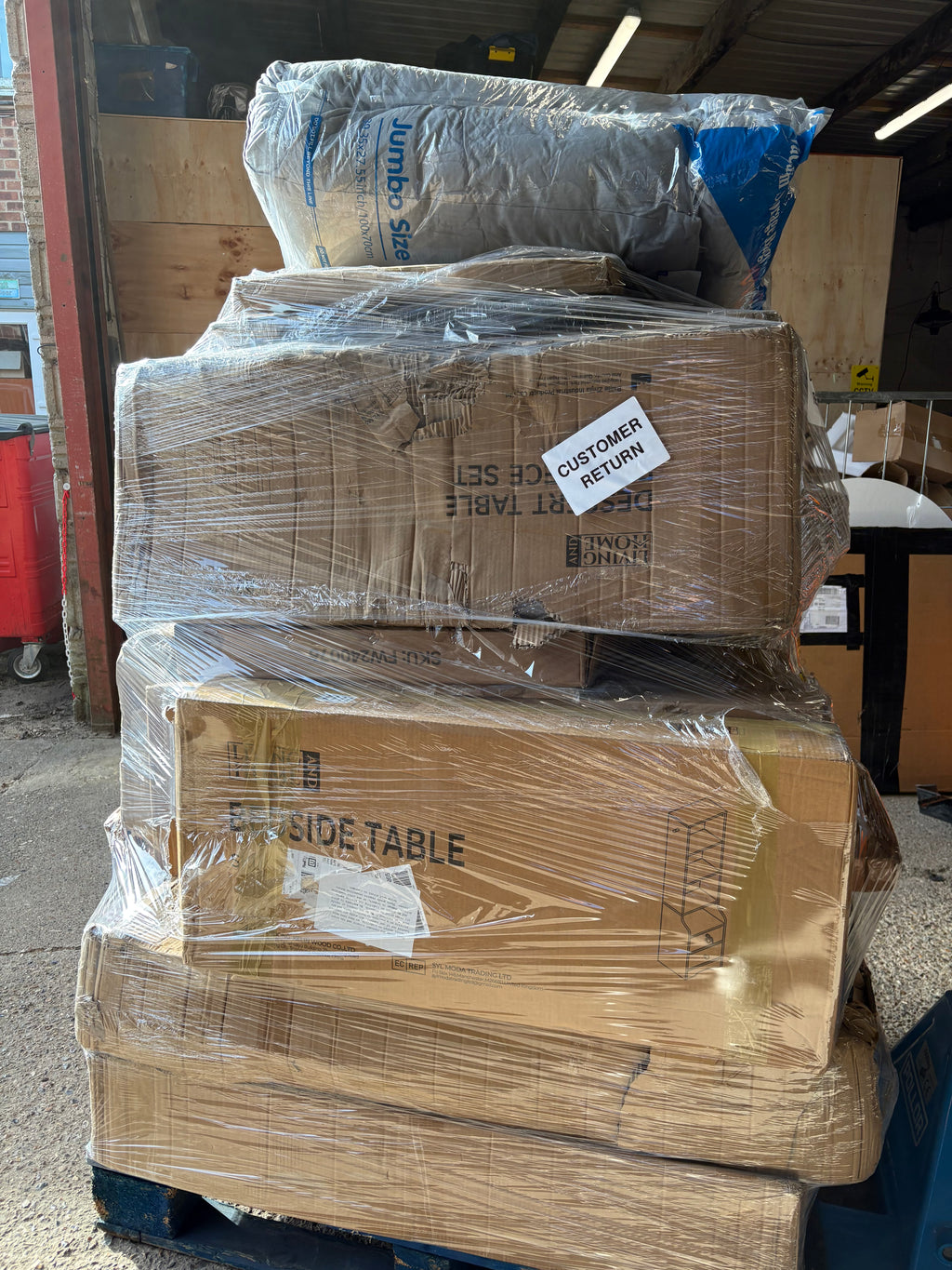 Monster 6.5ft living and home pallets