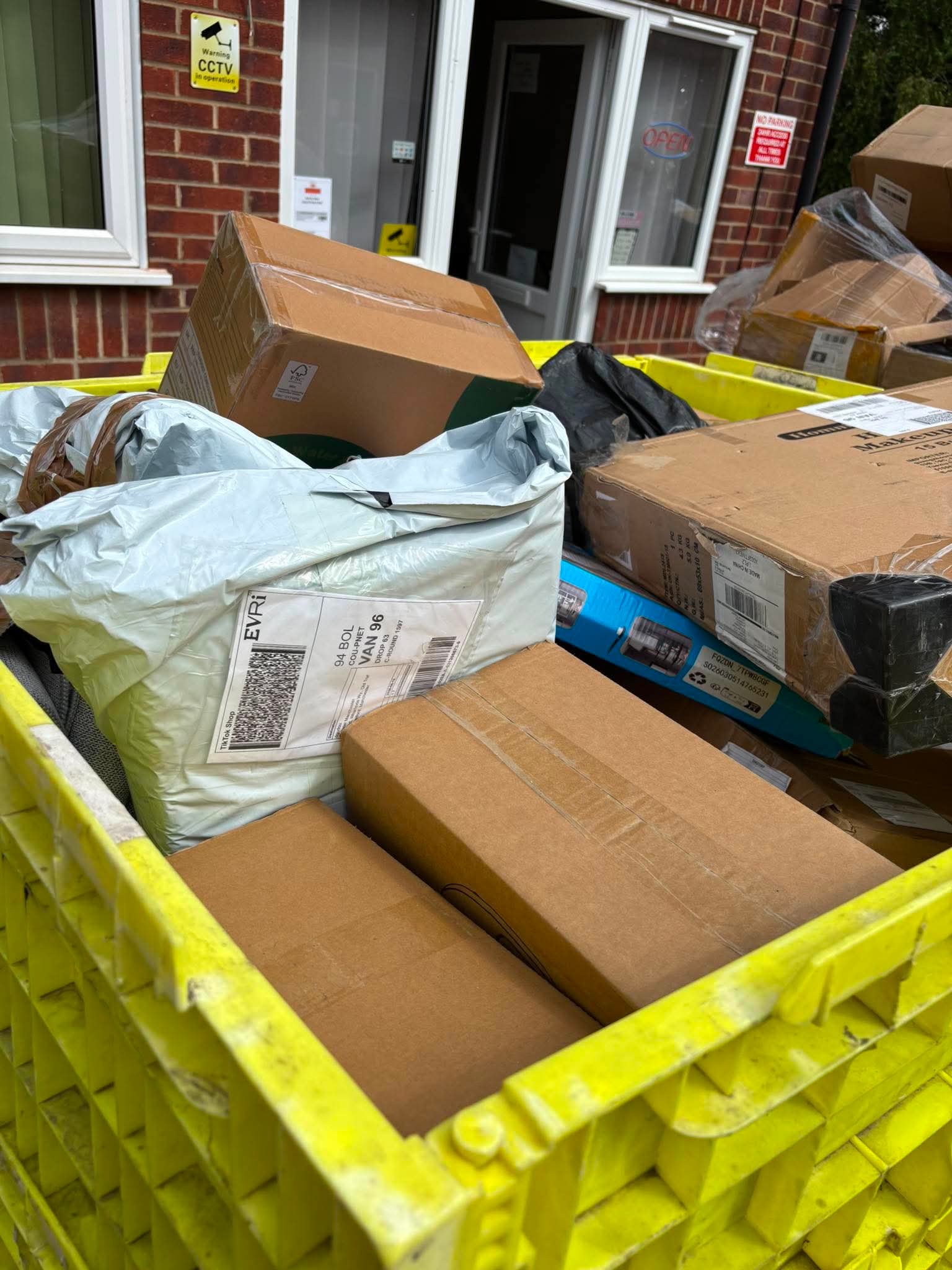 Amazon fulfilment and lost post crates