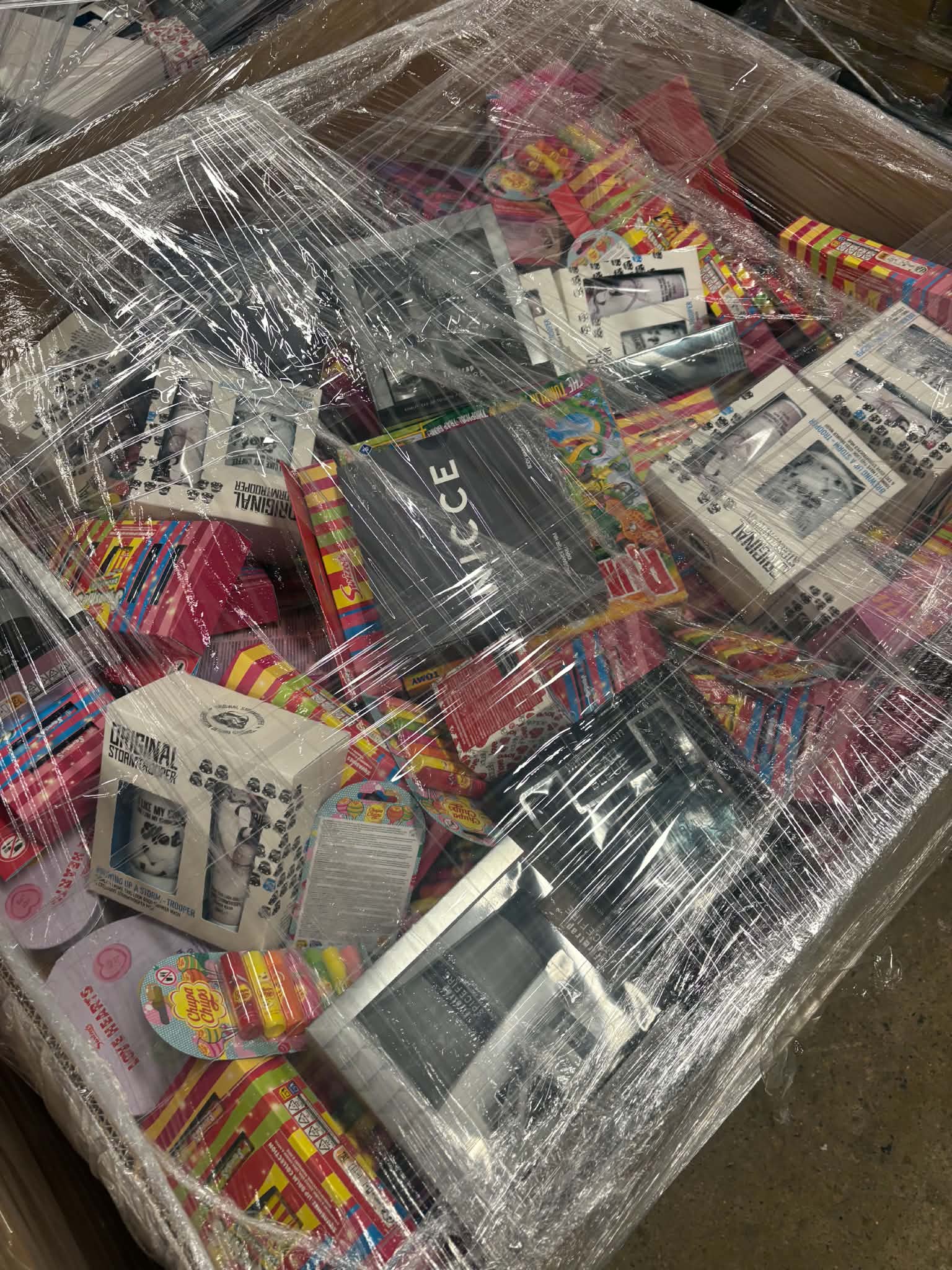 GIFT PALLETS