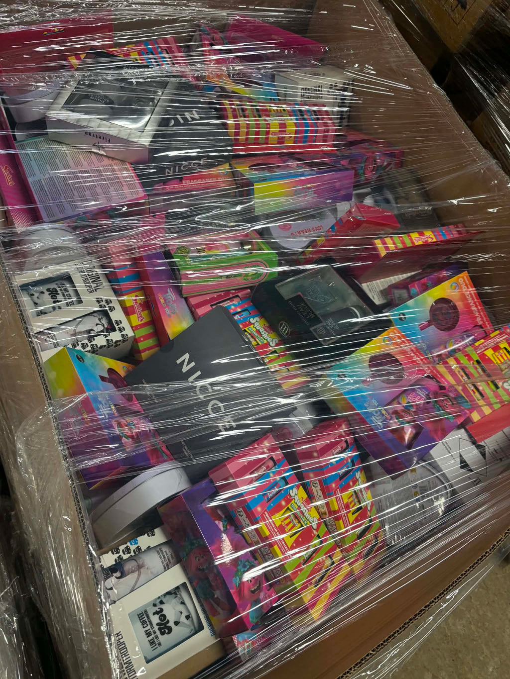 GIFT PALLETS