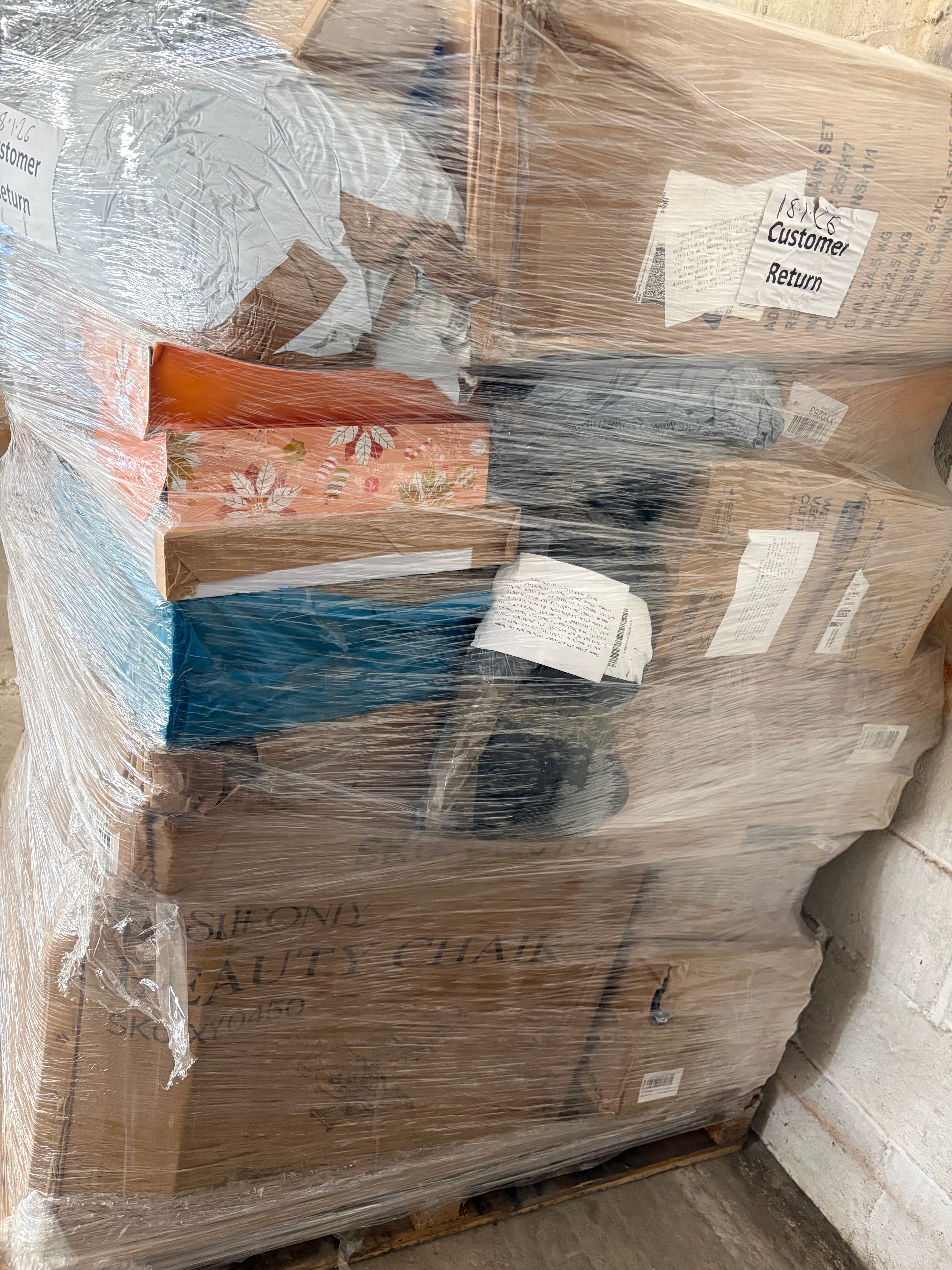 Monster 6.5ft living and home pallets