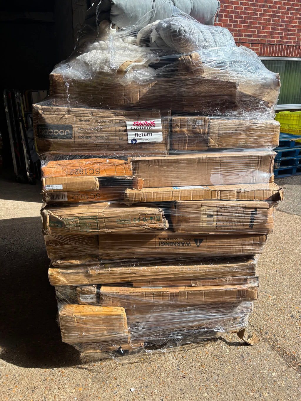 Monster 6.5ft living and home pallets