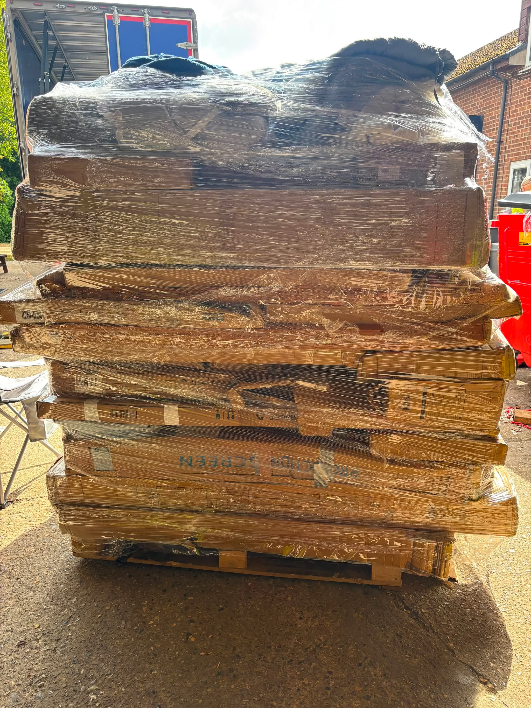 Monster 6.5ft living and home pallets