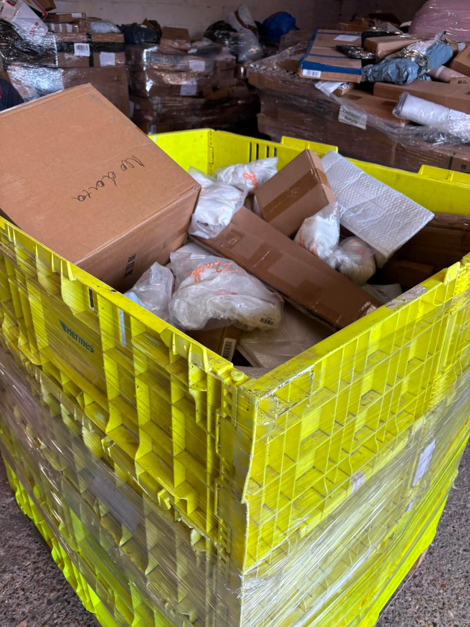 Amazon fulfilment crates