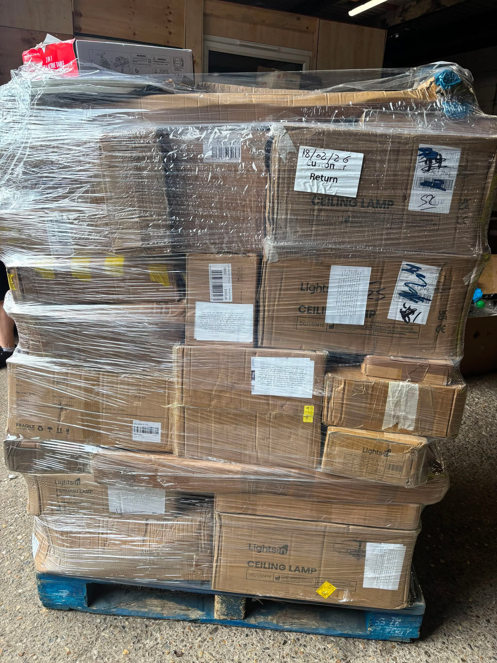 Monster 6.5ft living and home pallets