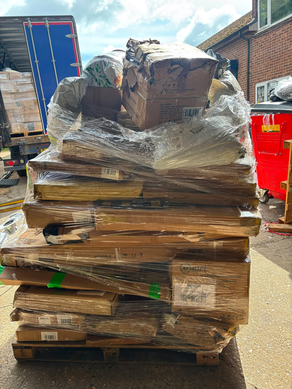 Monster 6.5ft living and home pallets