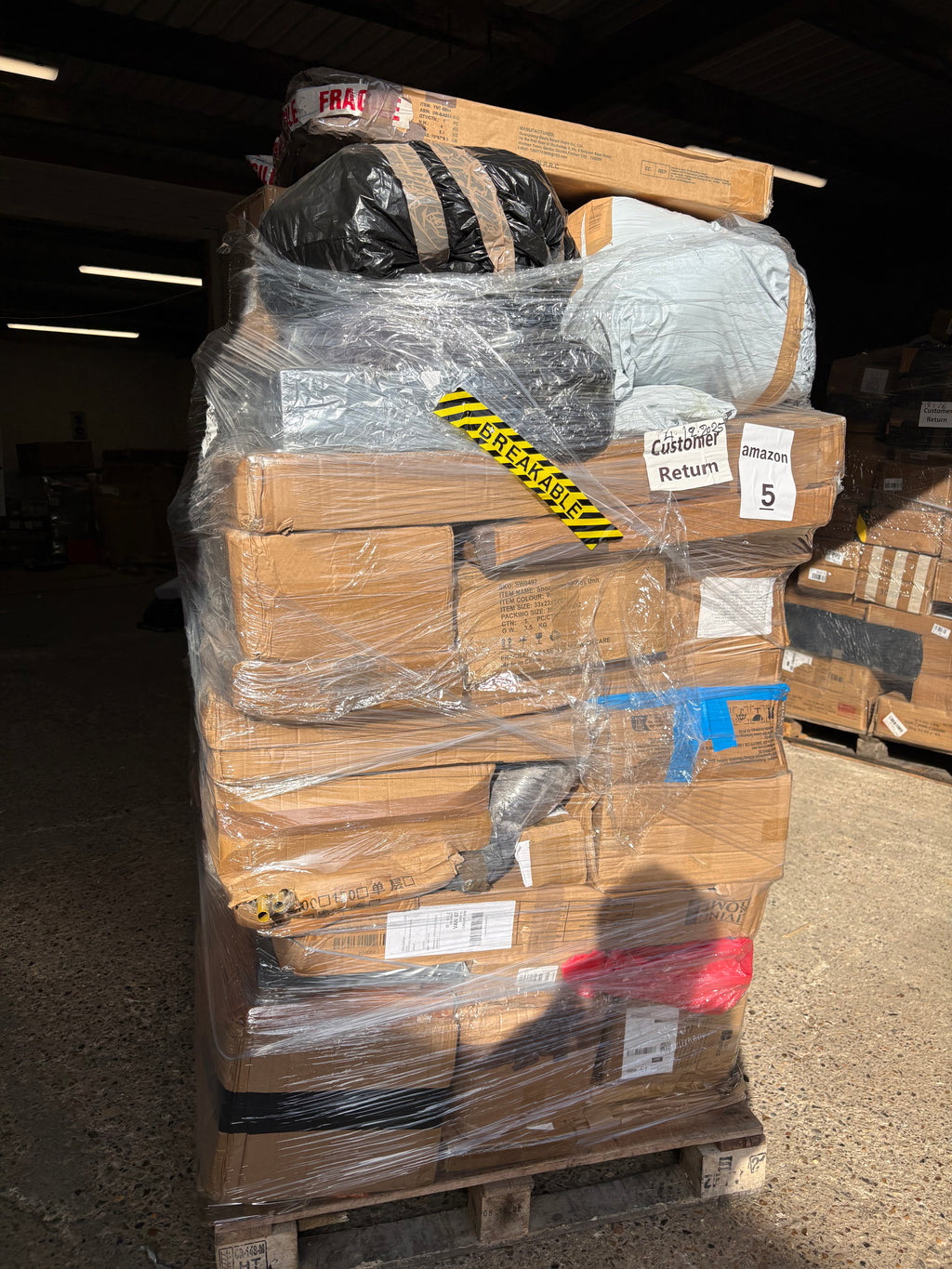 Monster 6.5ft living and home pallets