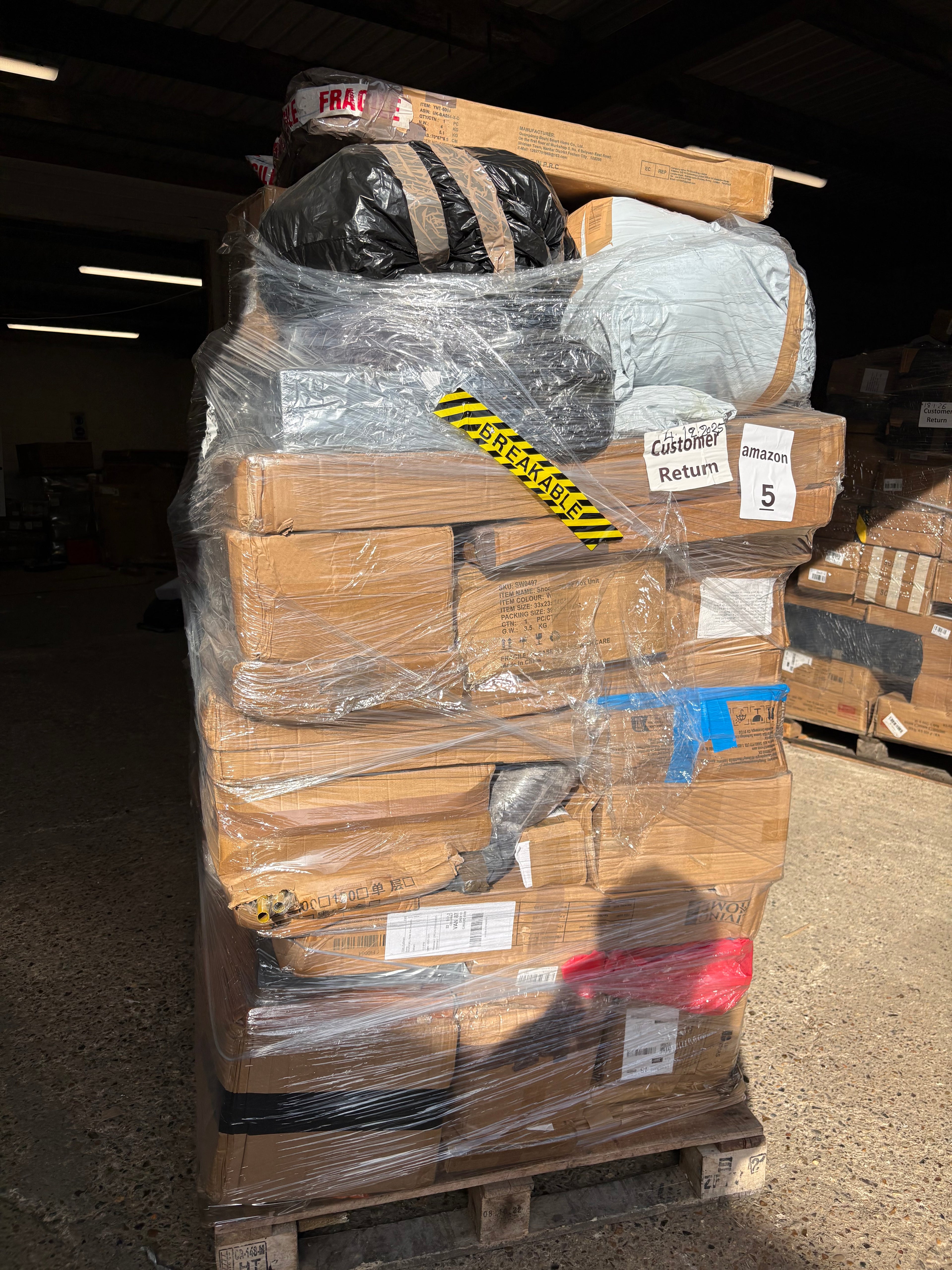 Monster 6.5ft living and home pallets