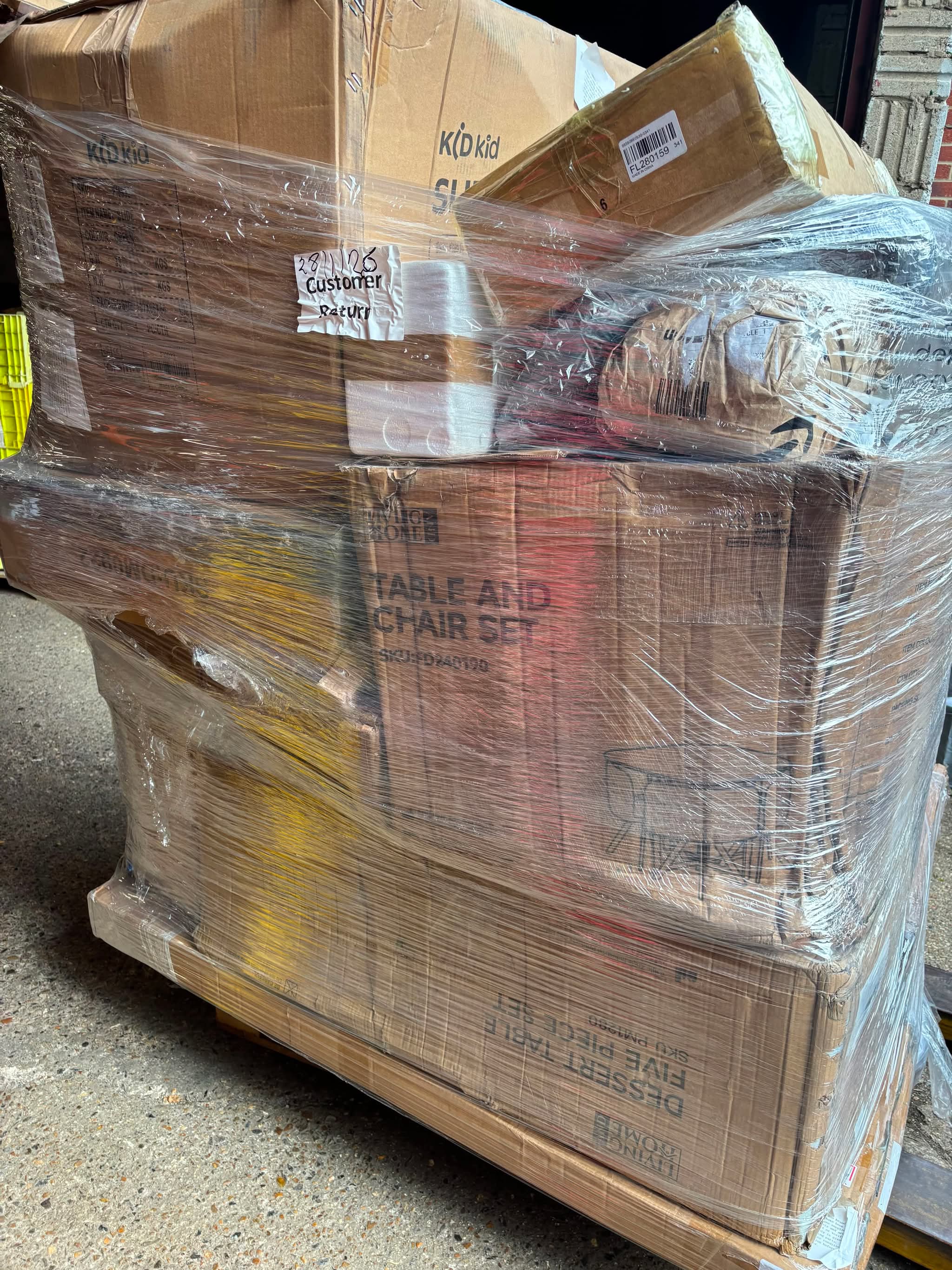 Monster 6.5ft living and home pallets