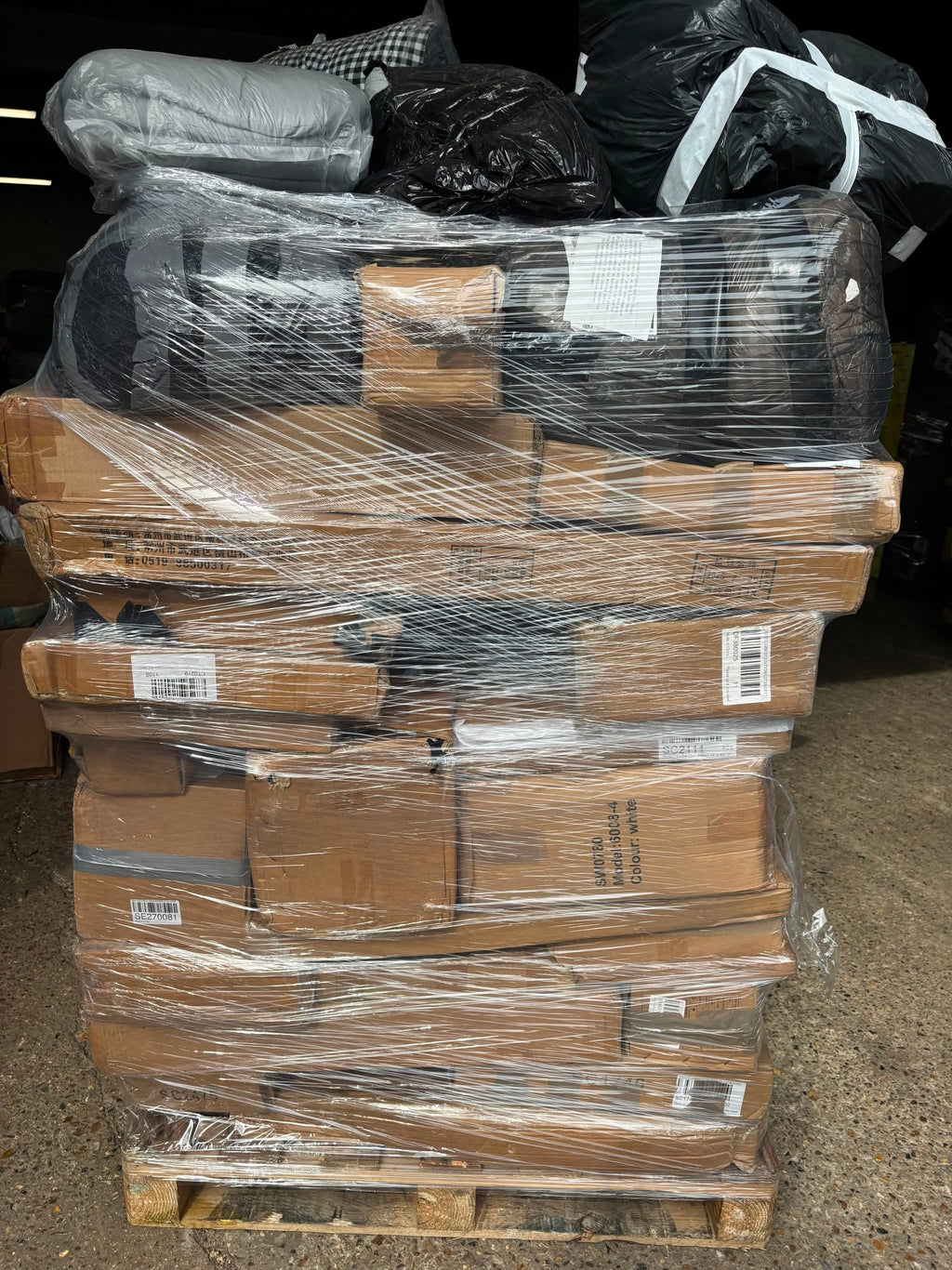 Monster 6.5ft living and home pallets